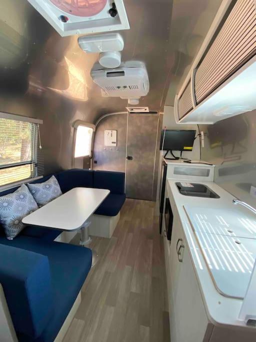 Modern Airstream With Amazing View - 10 To 15 Minutes From Kings Canyon National Park Dunlap 외부 사진